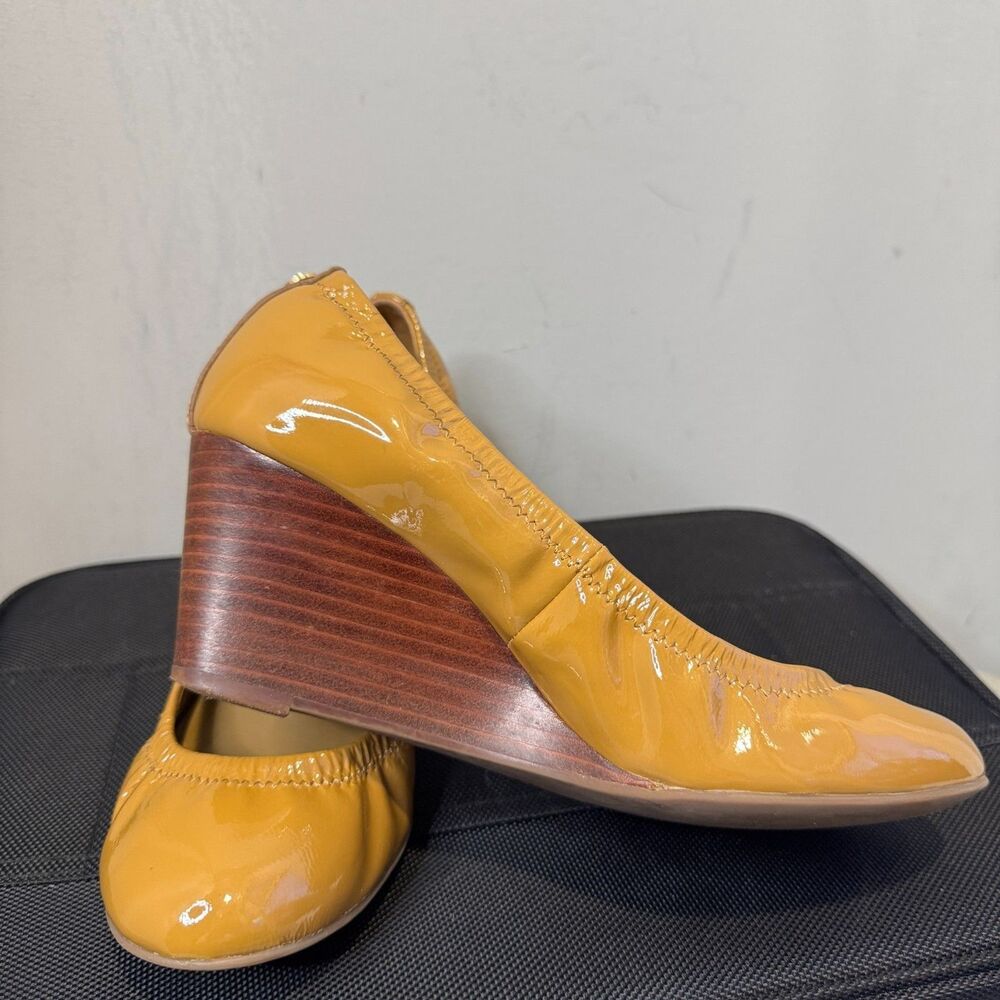 Tory Burch Eddie Ballet Wedges – Size 7M – Patent Leather Gold Medallion - Picture 12 of 14